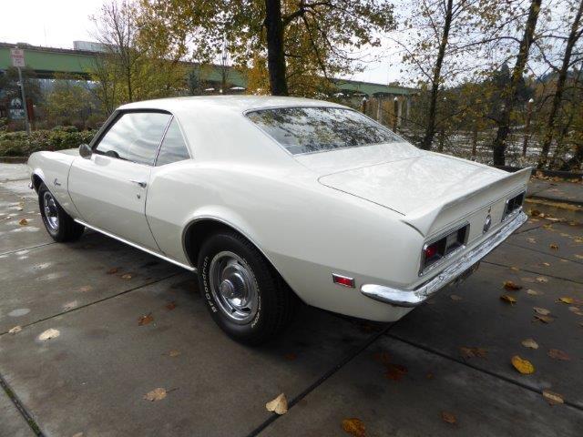1968 White Chevrolet Camaro Coupe