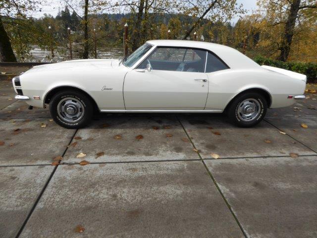 1968 White Chevrolet Camaro Coupe