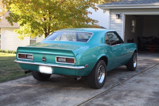 1968 Turquois Chevrolet Camaro Coupe