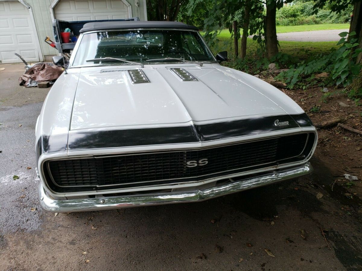 1968 White Chevrolet Camaro Convertible