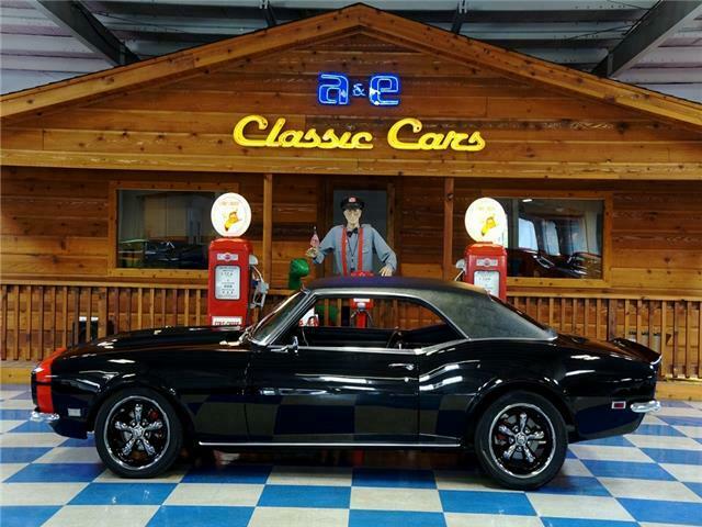 1968 Black Chevrolet Camaro LT1 --