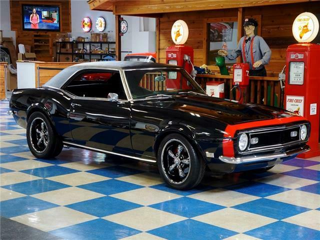 1968 Black Chevrolet Camaro LT1 --