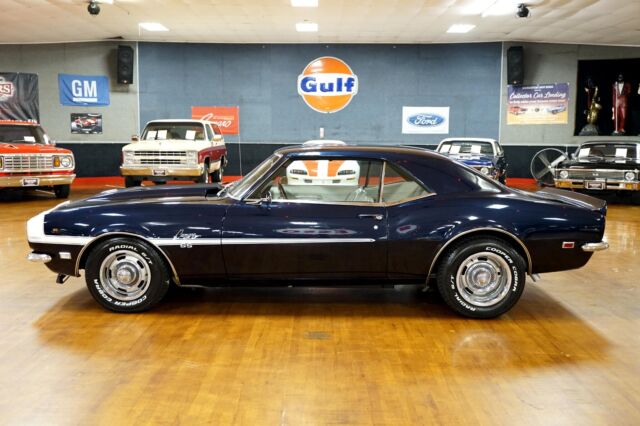 1968 Blue Chevrolet Camaro American Muscle Car