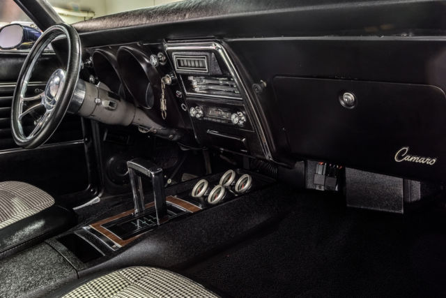 19680000 Red Chevrolet Camaro