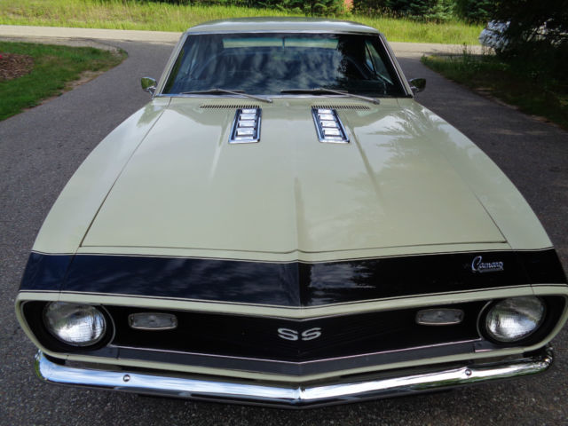1968 PALOMINO IVORY Chevrolet Camaro Coupe