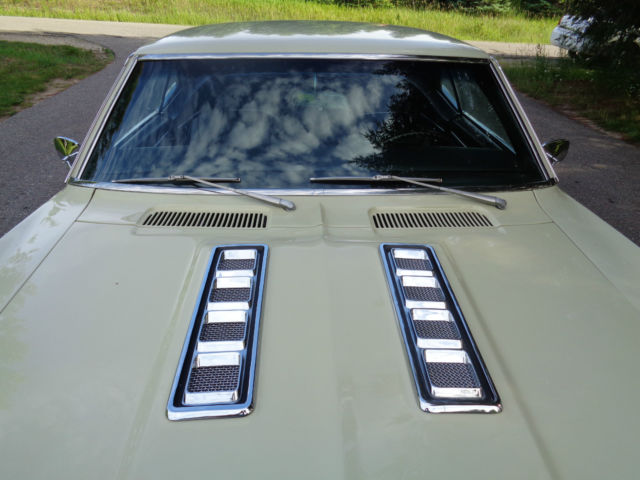 1968 PALOMINO IVORY Chevrolet Camaro Coupe