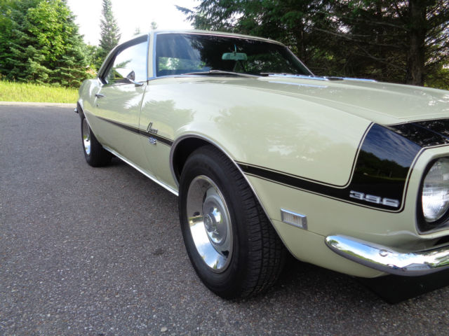 1968 PALOMINO IVORY Chevrolet Camaro Coupe