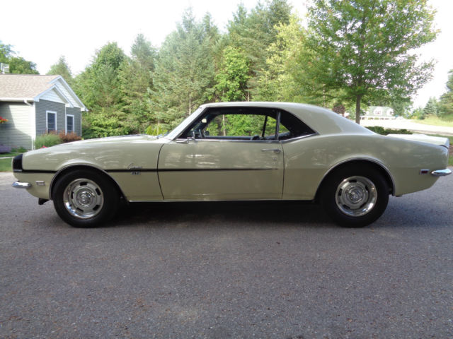 1968 PALOMINO IVORY Chevrolet Camaro Coupe