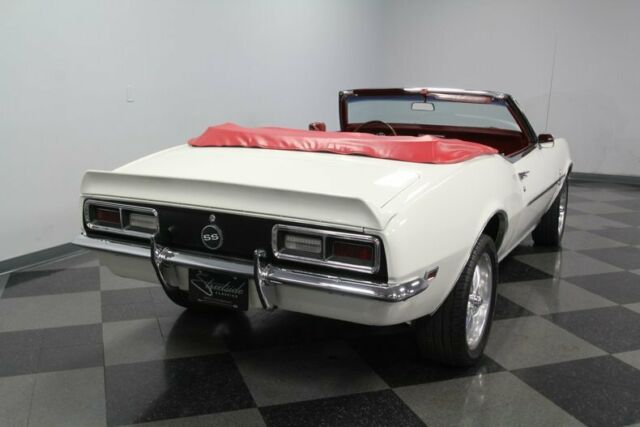 1968 White Chevrolet Camaro Convertible
