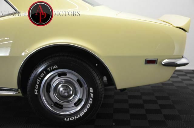 1968 Yellow Chevrolet Camaro --