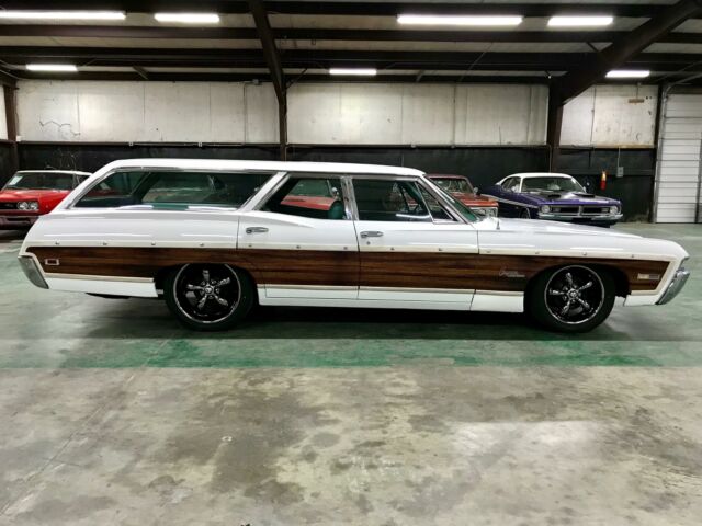 1968 White Chevrolet Caprice --