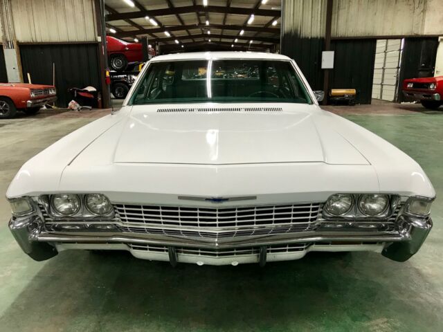 1968 White Chevrolet Caprice --