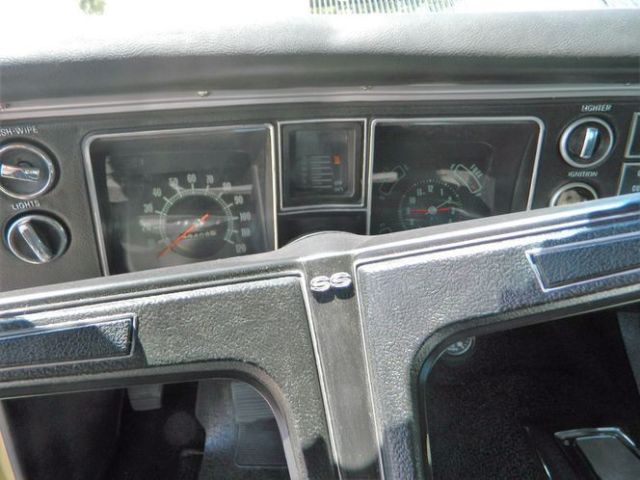 1968 Gold Chevrolet Chevelle Coupe