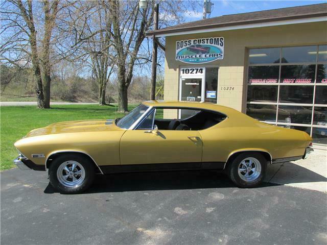 1968 Gold Chevrolet Chevelle 2 Door Coupe