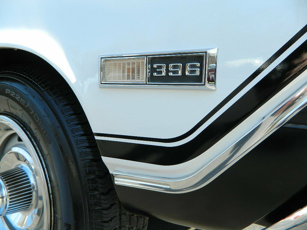 1968 White Chevrolet Chevelle Coupe