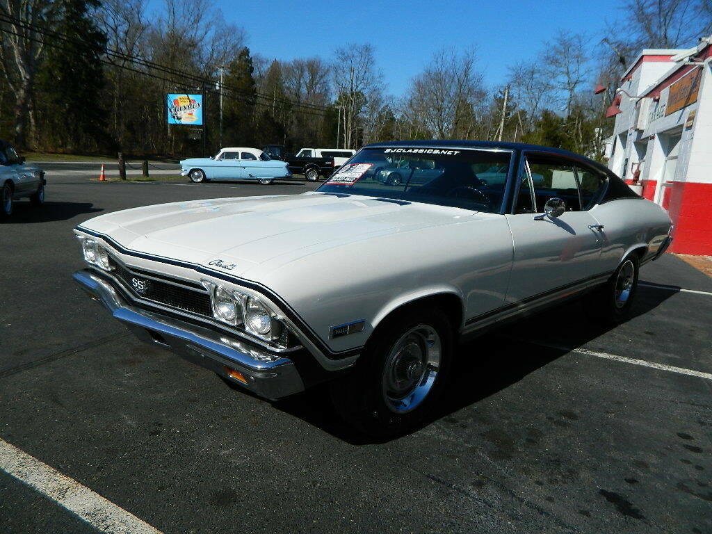 1968 White Chevrolet Chevelle Coupe