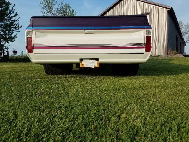 1968 Purple /white Chevrolet C-10 C10.  12 ton tubbed