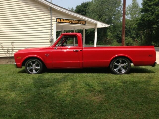 1968 Red Chevrolet C-10 --