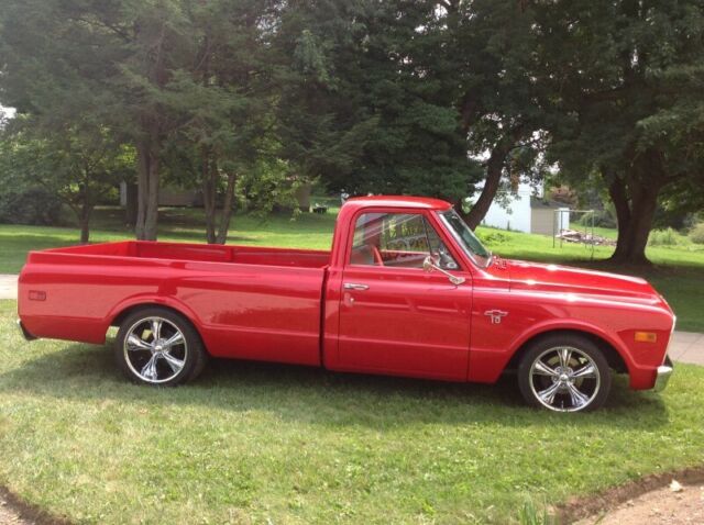 1968 Red Chevrolet C-10 --