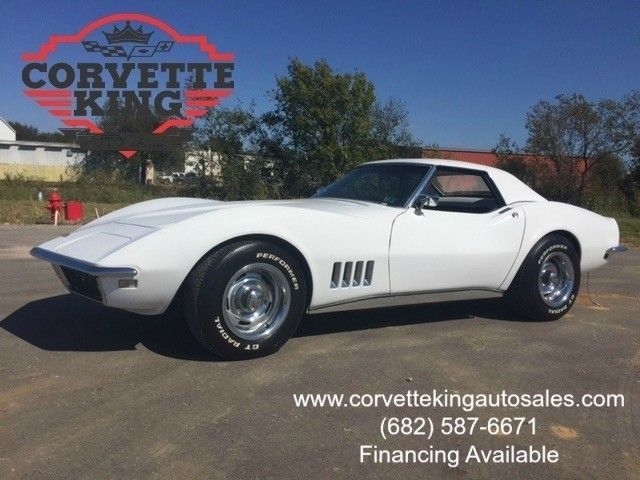 1968 White Chevrolet Corvette CONVERTIBLE