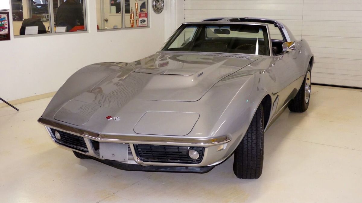 1968 Silver Chevrolet Corvette 2 Door T-Top