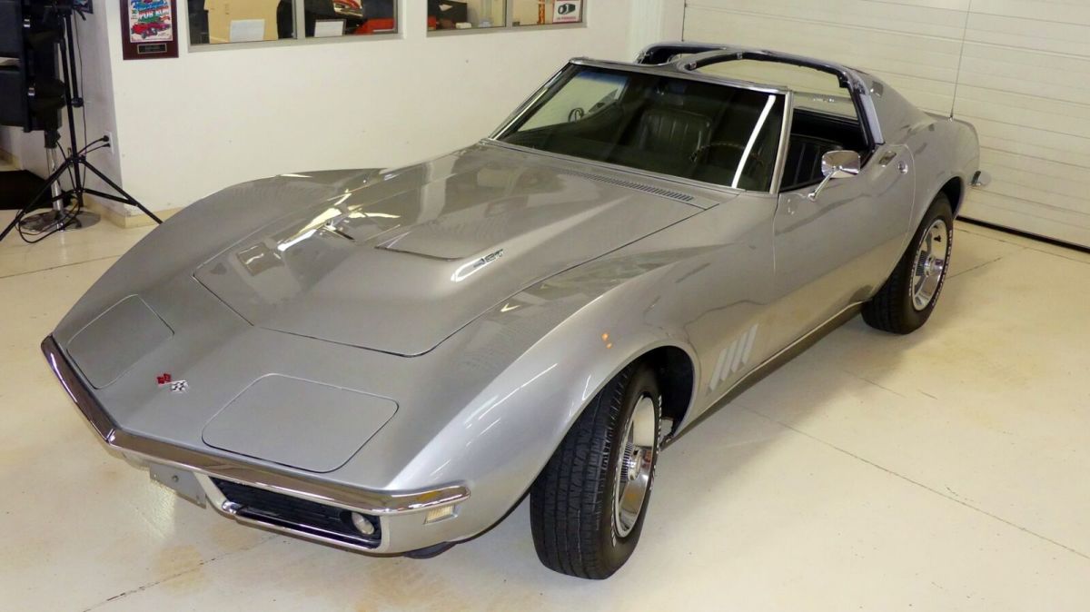 1968 Silver Chevrolet Corvette 2 Door T-Top