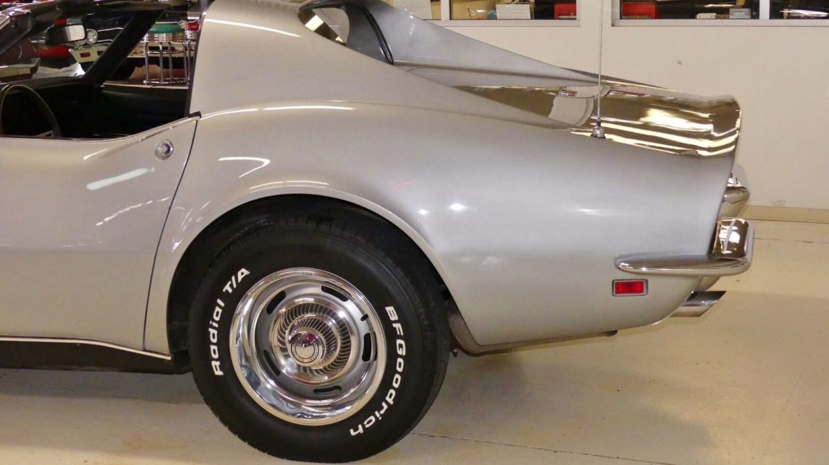 1968 Silver Chevrolet Corvette 2 Door T-Top