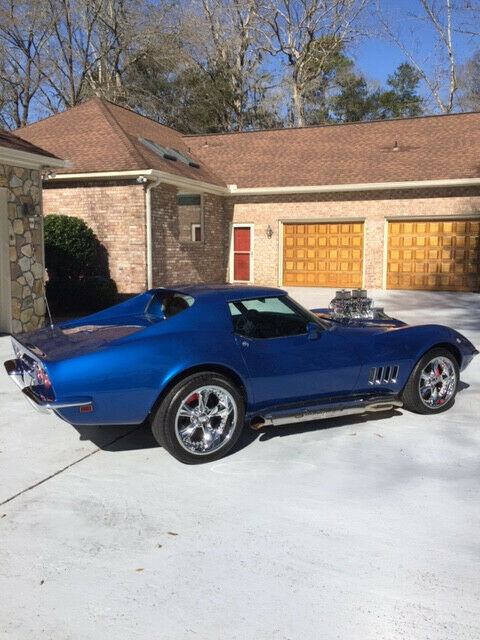 1968 Blue Chevrolet Corvette Coupe
