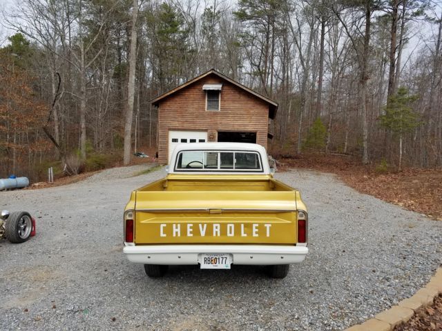 1968 Gold Chevrolet C/K Pickup 1500 Standard Cab Pickup