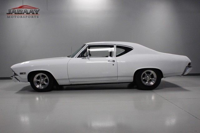1968 White Chevrolet Malibu Coupe