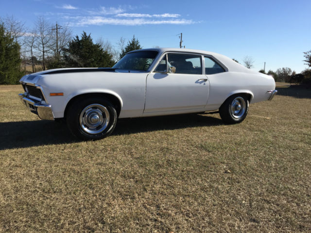 1968 White Chevrolet Nova Coupe