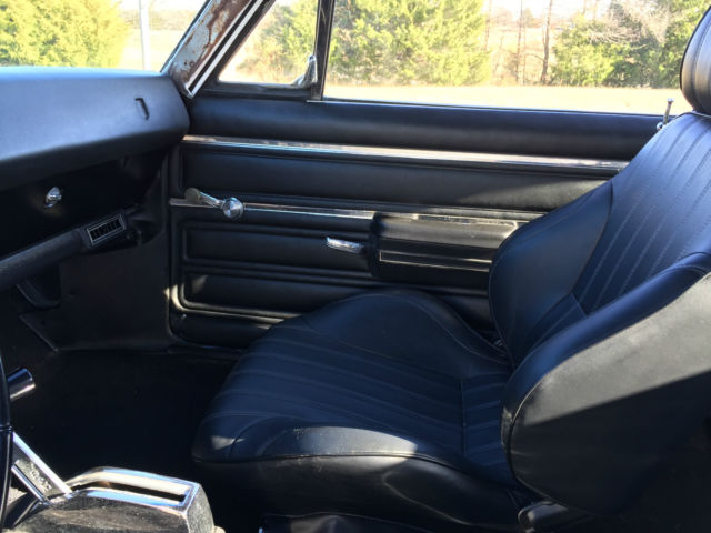 1968 White Chevrolet Nova Coupe