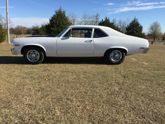 1968 White Chevrolet Nova Coupe