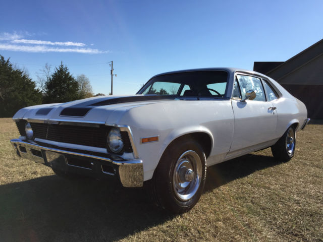 1968 White Chevrolet Nova Coupe