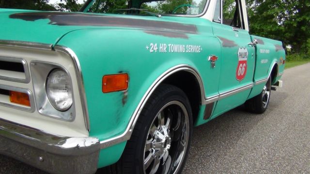 1968 Green / Patina Chevrolet C/K Pickup 1500 Standard Cab Pickup