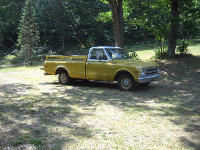 1968 yellow/white Chevrolet C-10