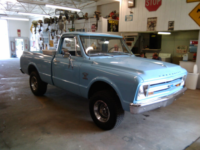 1968 Blue Chevrolet C-10 Standard Cab Pickup