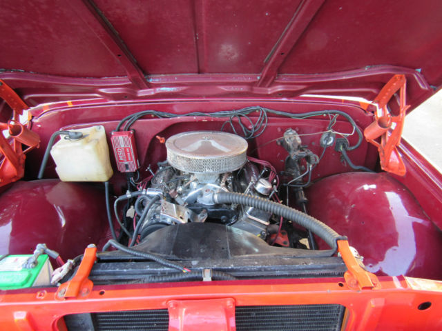 19680000 Maroon Chevrolet C-10 Crew Cab Pickup