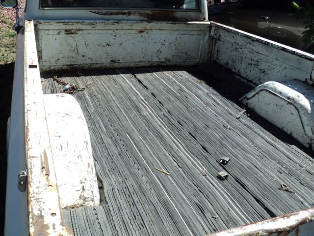 1968 White Chevrolet C-10 Standard Cab Pickup