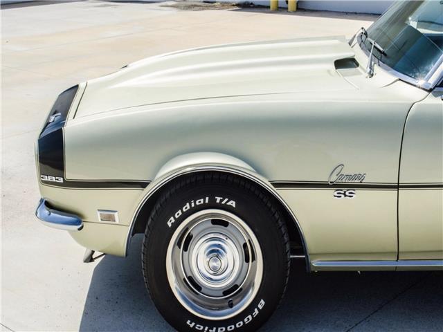 1968 Gold Chevrolet Camaro --