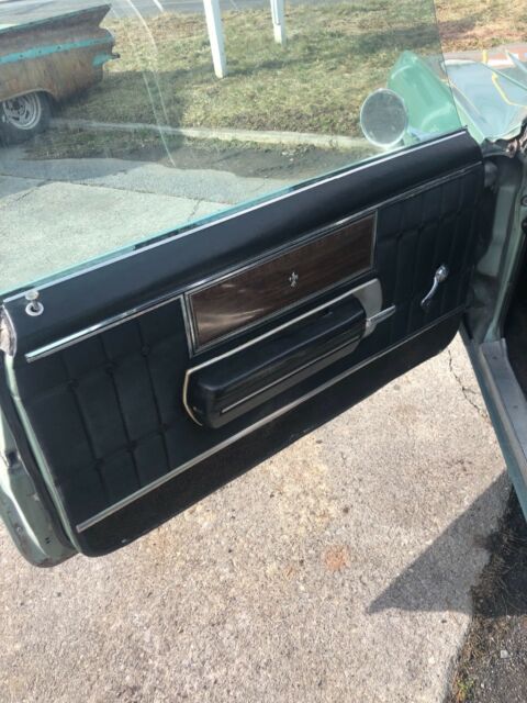 1968 Green Chevrolet Caprice Coupe