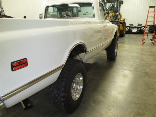 1968 Silver Chevrolet C/K Pickup 2500 Regular cab