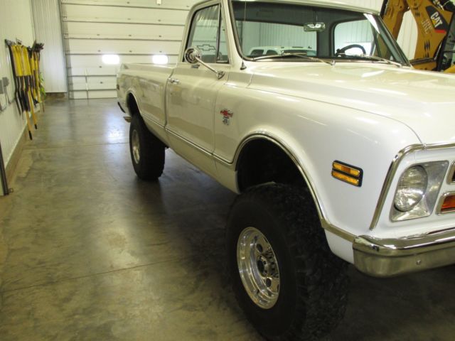 1968 Silver Chevrolet C/K Pickup 2500 Regular cab