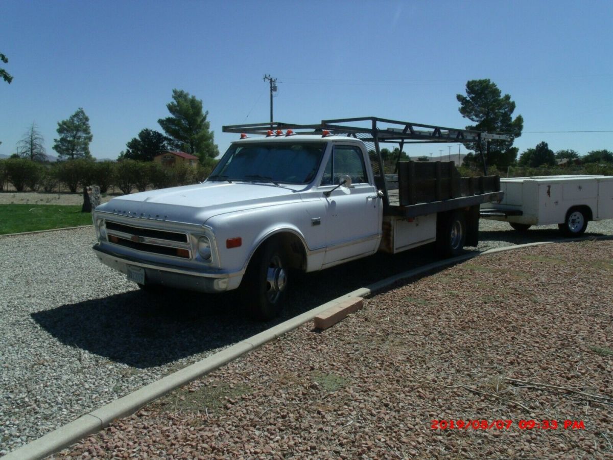 1968 Chevrolet C 30 Flat Bed