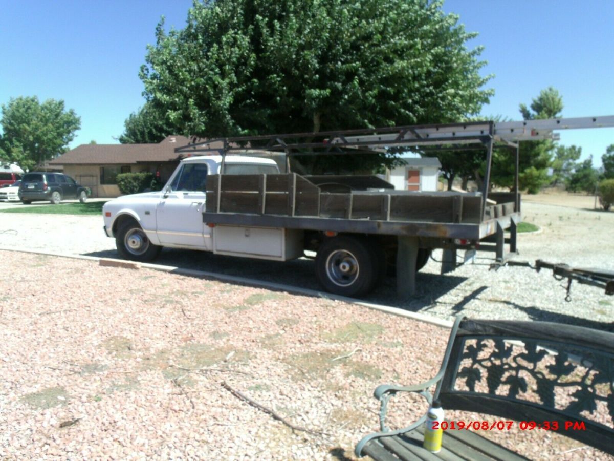 1968 Chevrolet C 30 Flat Bed