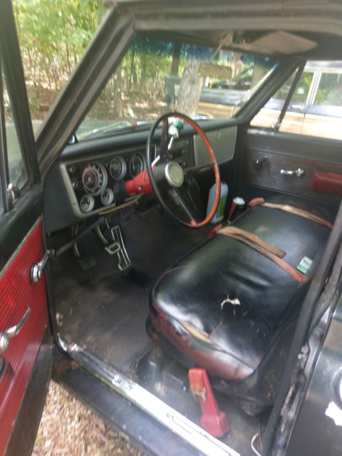 1968 White Chevrolet C-10 pickup