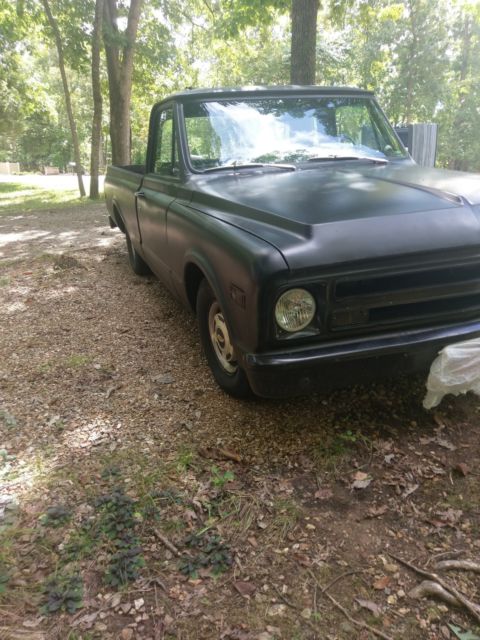 1968 White Chevrolet C-10 pickup
