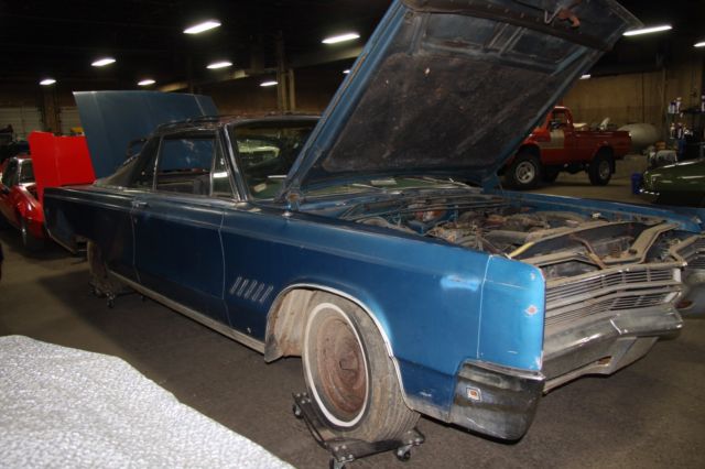 1968 Blue Chrysler 300 Series Convertible