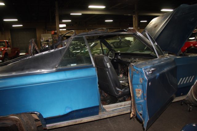 1968 Blue Chrysler 300 Series Convertible