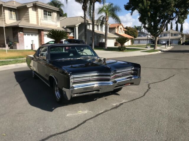 1968 Black Chrysler 300 Series